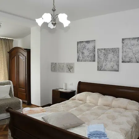 Homestay Civico 86 *